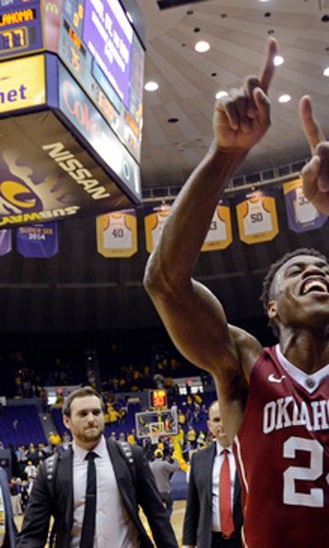 Hield, Cousins help No. 1 Oklahoma hold off LSU, 77-75